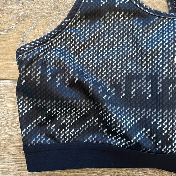 NIKE Womens Athletic Sports Bra Size XL Racerback Black White Pullover Style - Picture 3 of 7